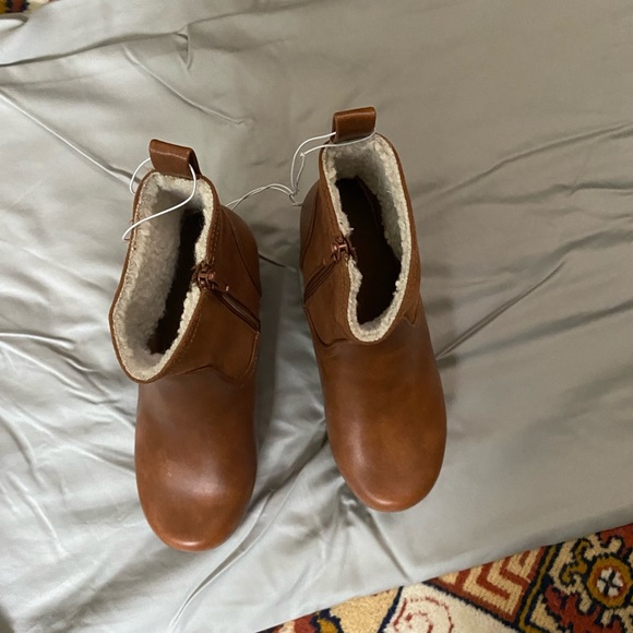 Universal Thread boots - Picture 2 of 4